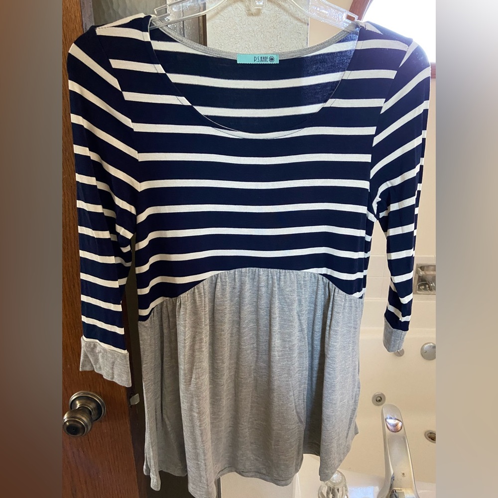 P.S. Kate! Boutique top! Size small